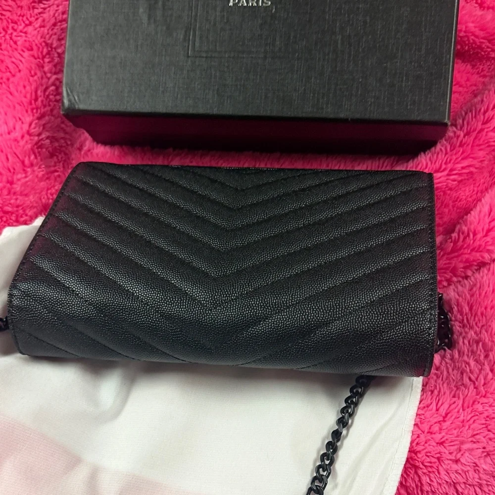 Saint Laurent Black Quilted Chain Crossbody Wallet - Picture 9 of 10